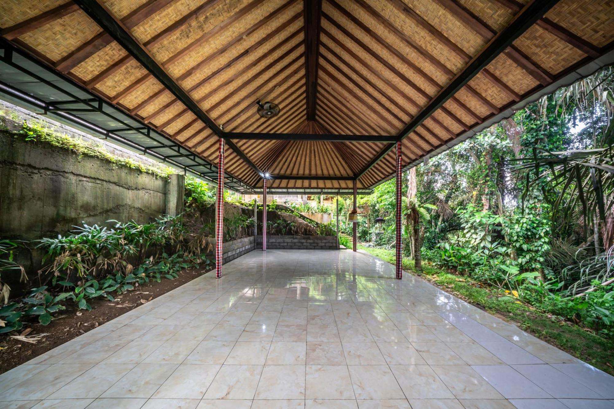 Отель Uma Ubud Экстерьер фото